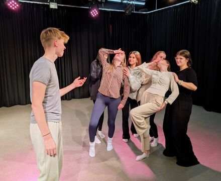 Pxl 20251124 1721472172