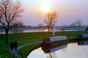 Tring canal